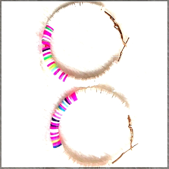 Multicolor Pastel Beaded Hoop Earrings Clay Beads Zinc Alloy White NEW - Picture 5 of 7